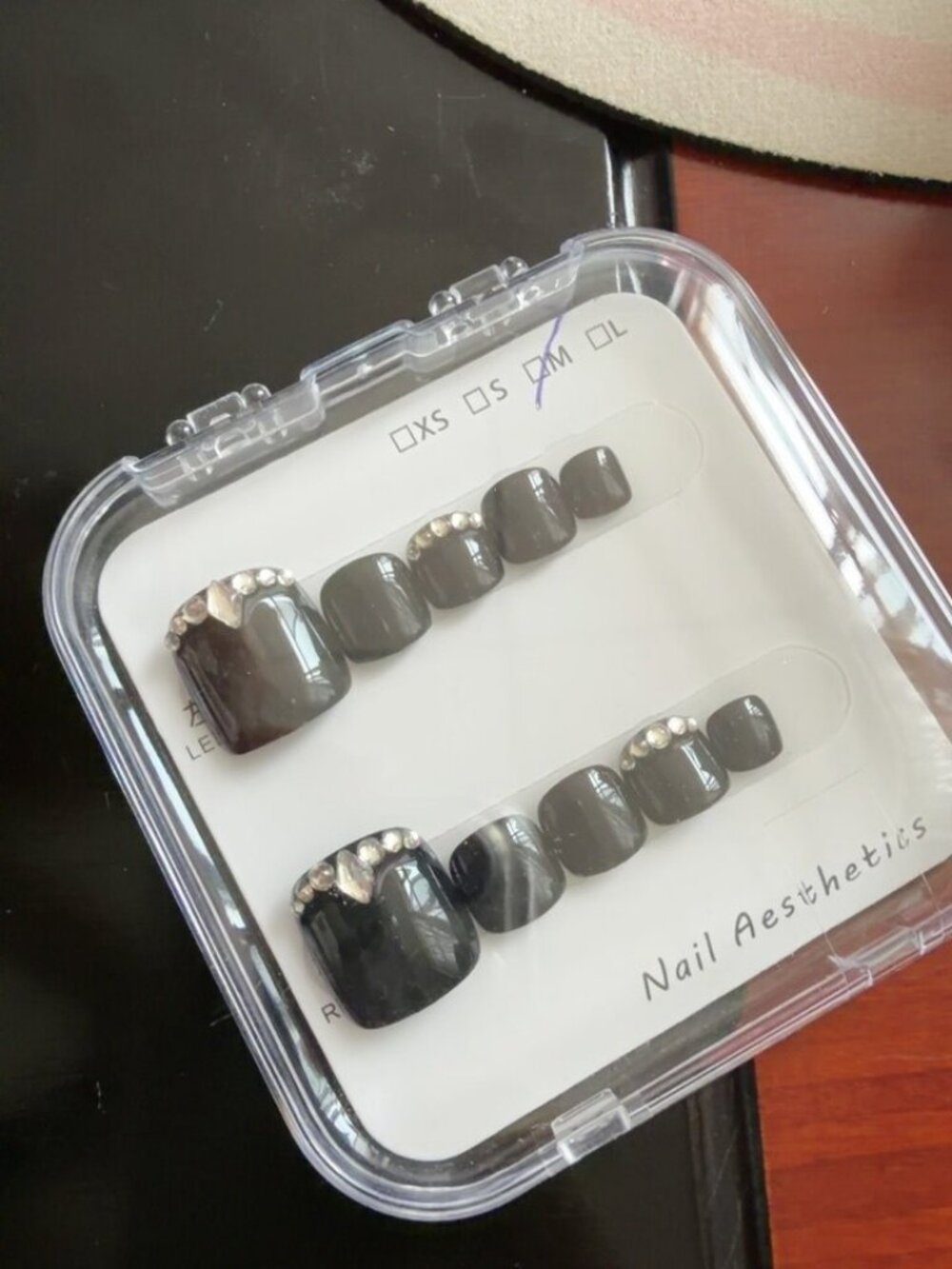 Customizable handmade press-on nails reusable